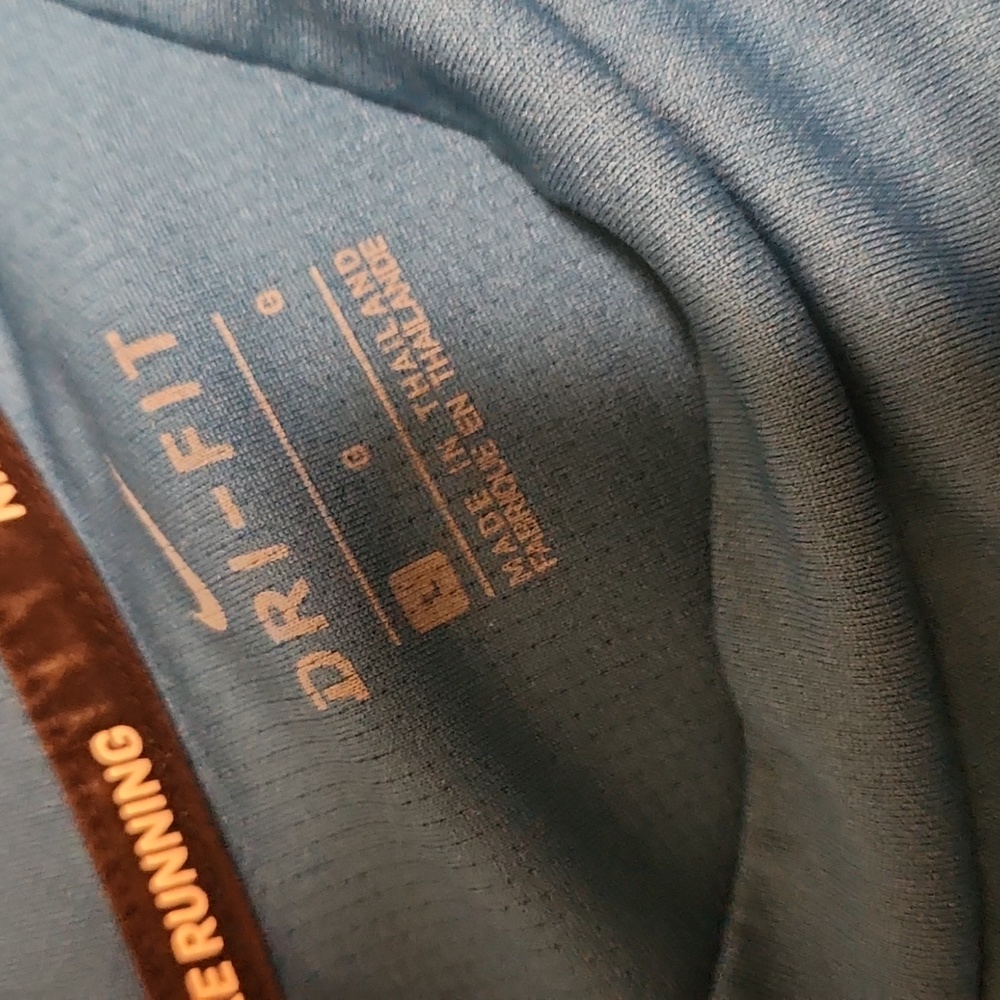 Womens nike dri fit top - Picture 2 of 2